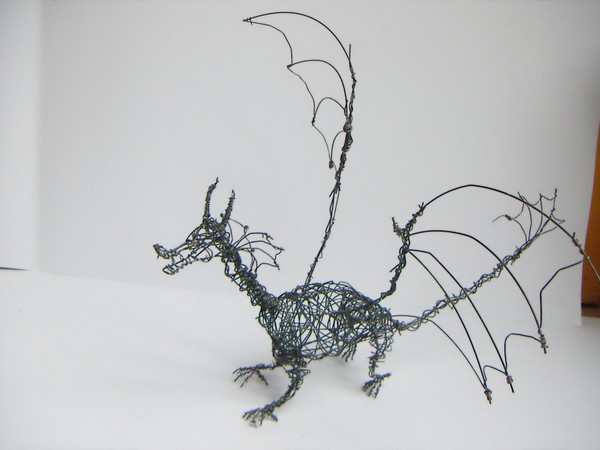 wire dragon sculpture by