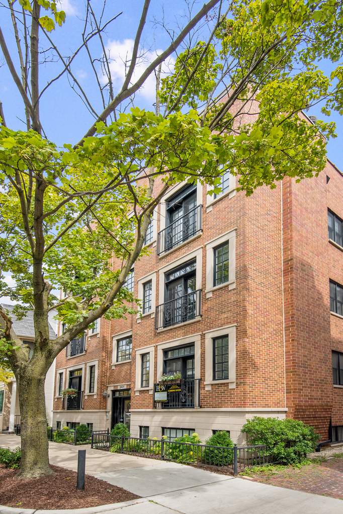 2421 N Racine Avenue 2S Chicago, IL 60614 MLS 10506607 properties