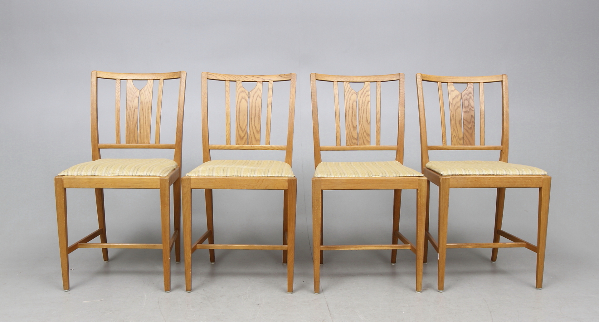 Ulfåsa Stolar Bilder för 110779. STOLAR, 4 st, "Ulfåsa", Carl Malmsten, Svenska