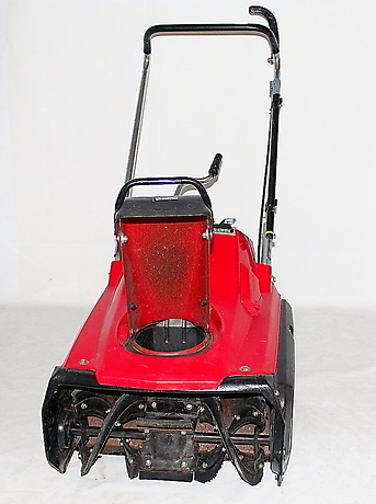 SNOW THROWER, Honda HS 35 4-stroke engine, petrol-powered. Other