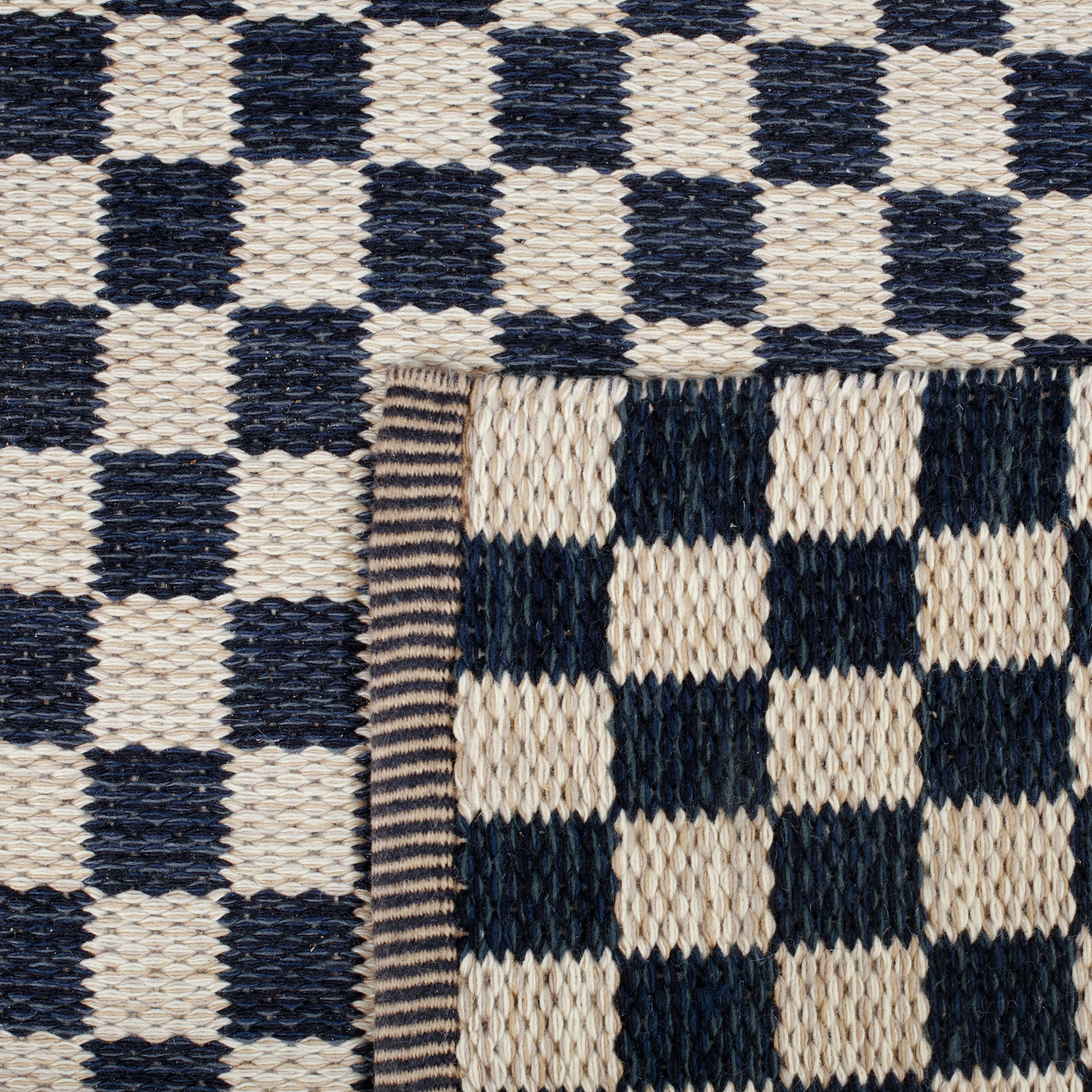 Auctionet Mattor MATTOR, Kasthall. 230x340. Mattor & Textil Mattor