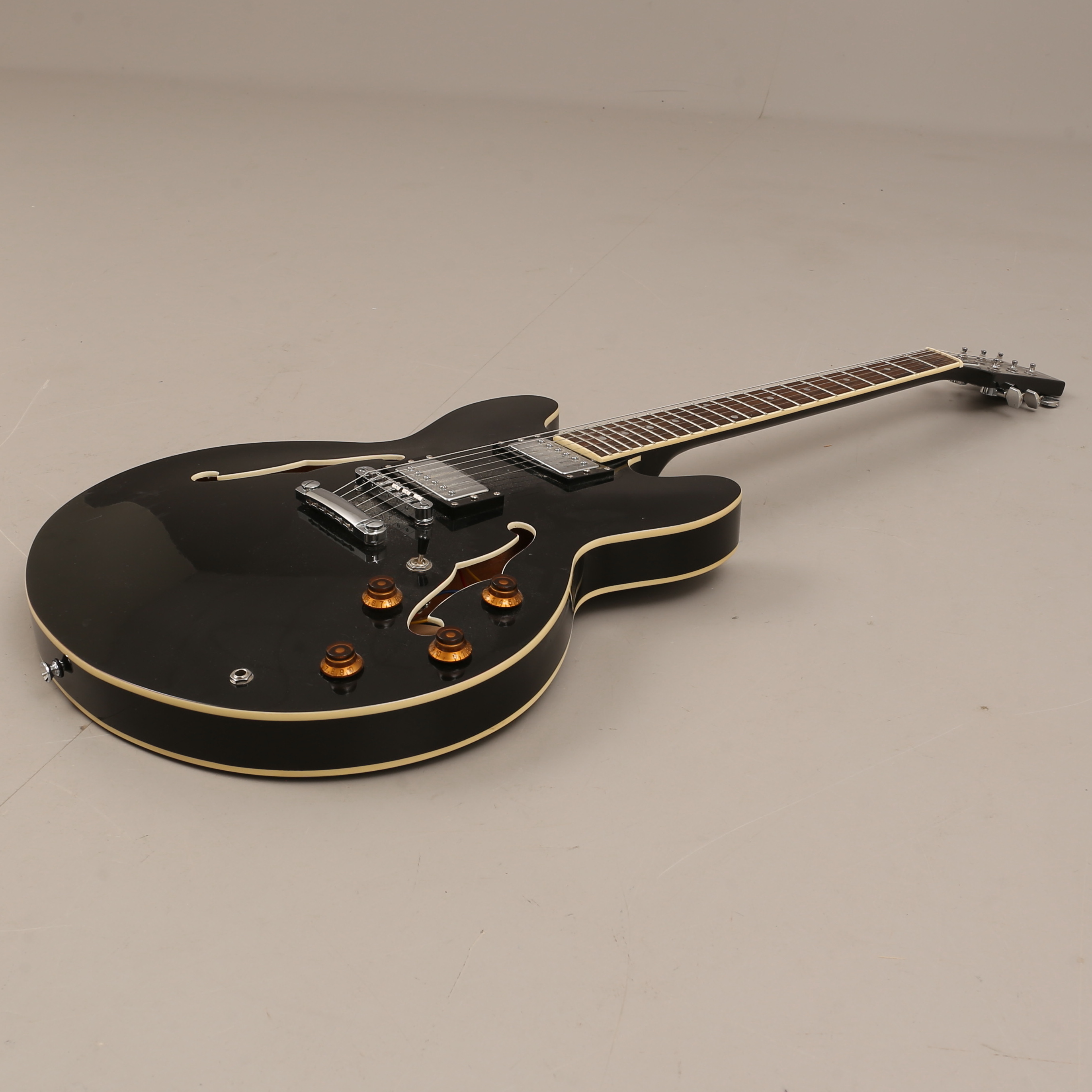 Images for 1143520. ELECTRIC GUITAR, semi-acoustic, Vintage Harley