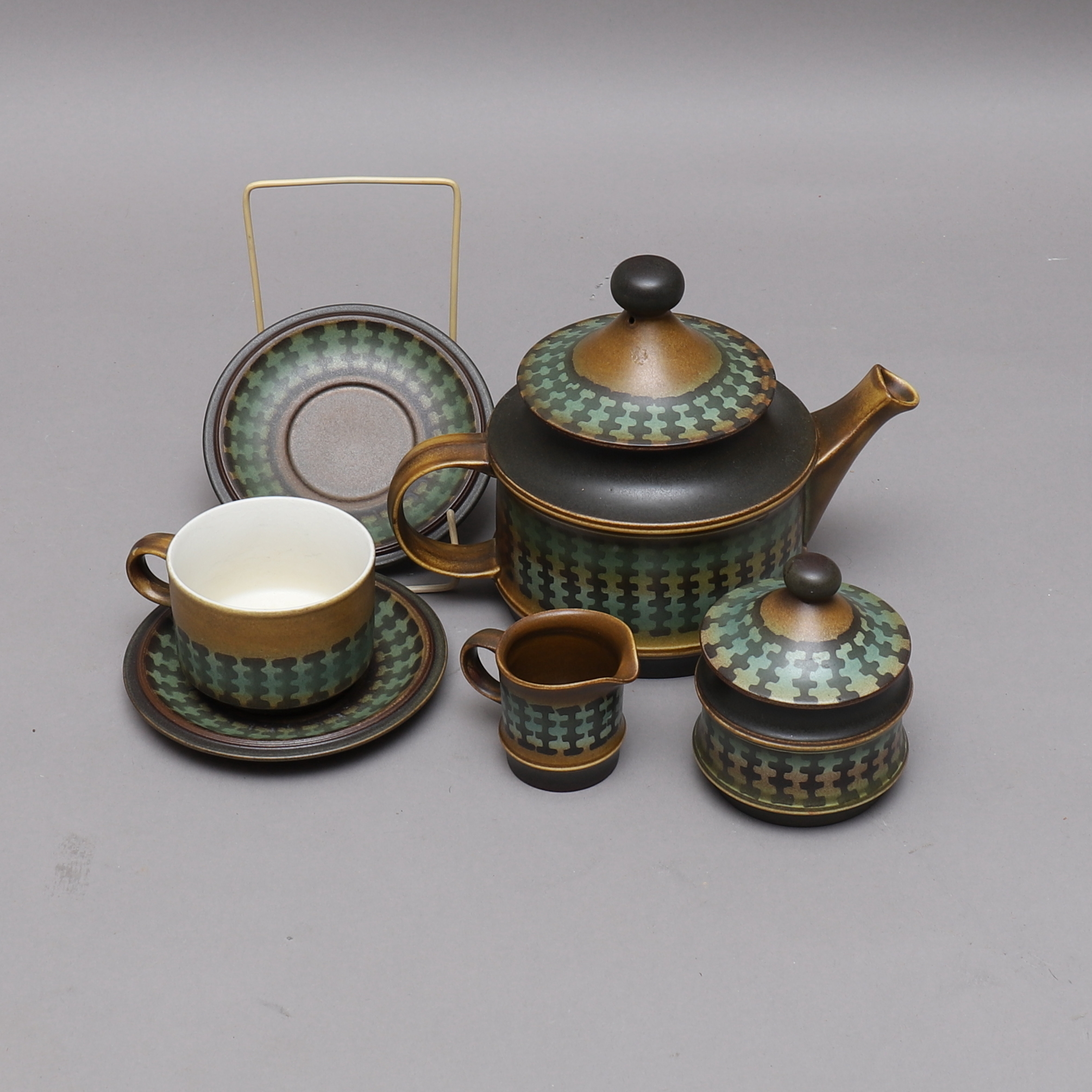 Images for 1205208. TEA SET PARTS, 17 pieces, ceramic, OPM Wallis