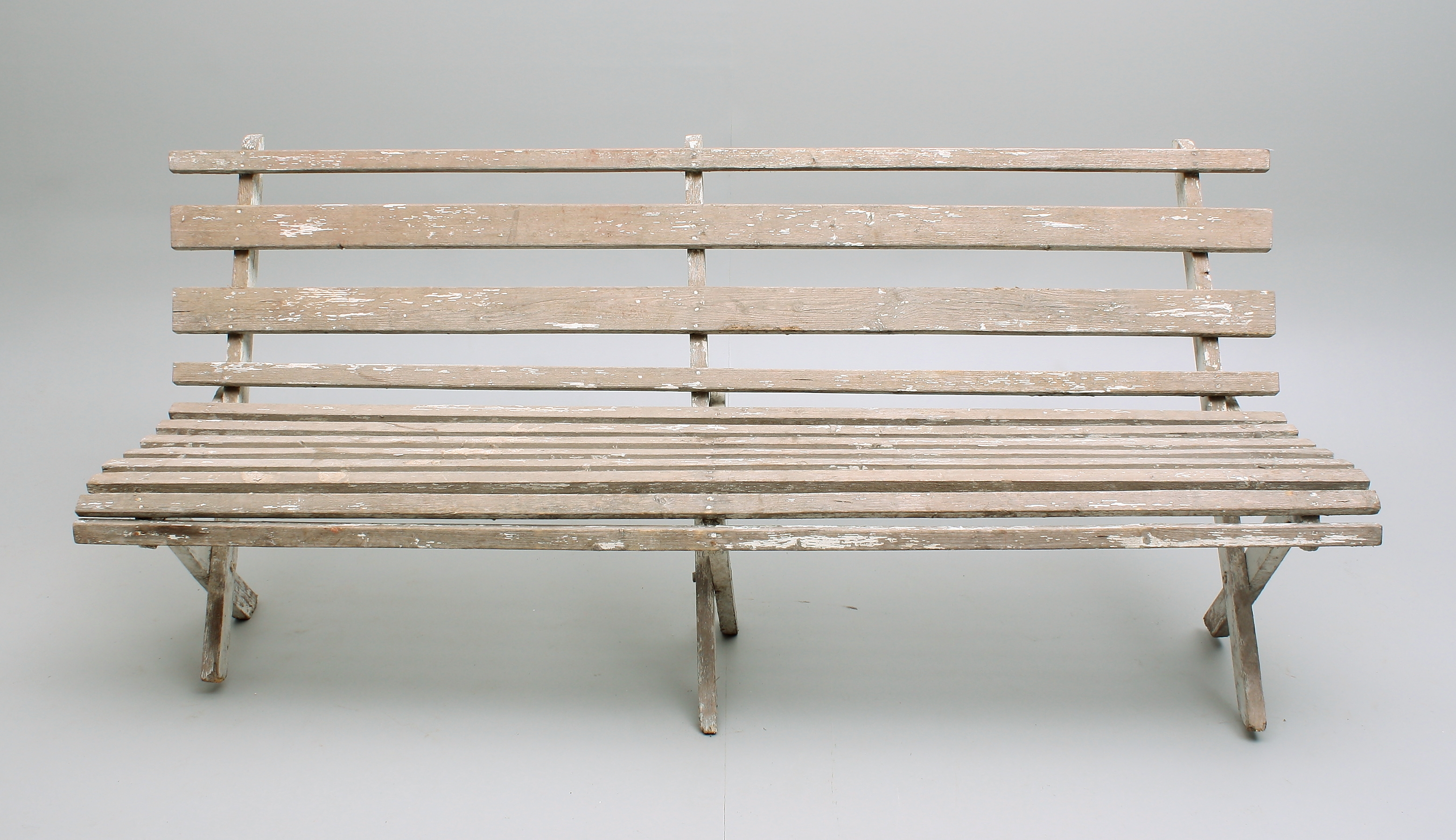 Trädgårdssoffa Trä TRÄDGÅRDSSOFFA, trä, ca 1900. Möbler Trädgårdsmöbler