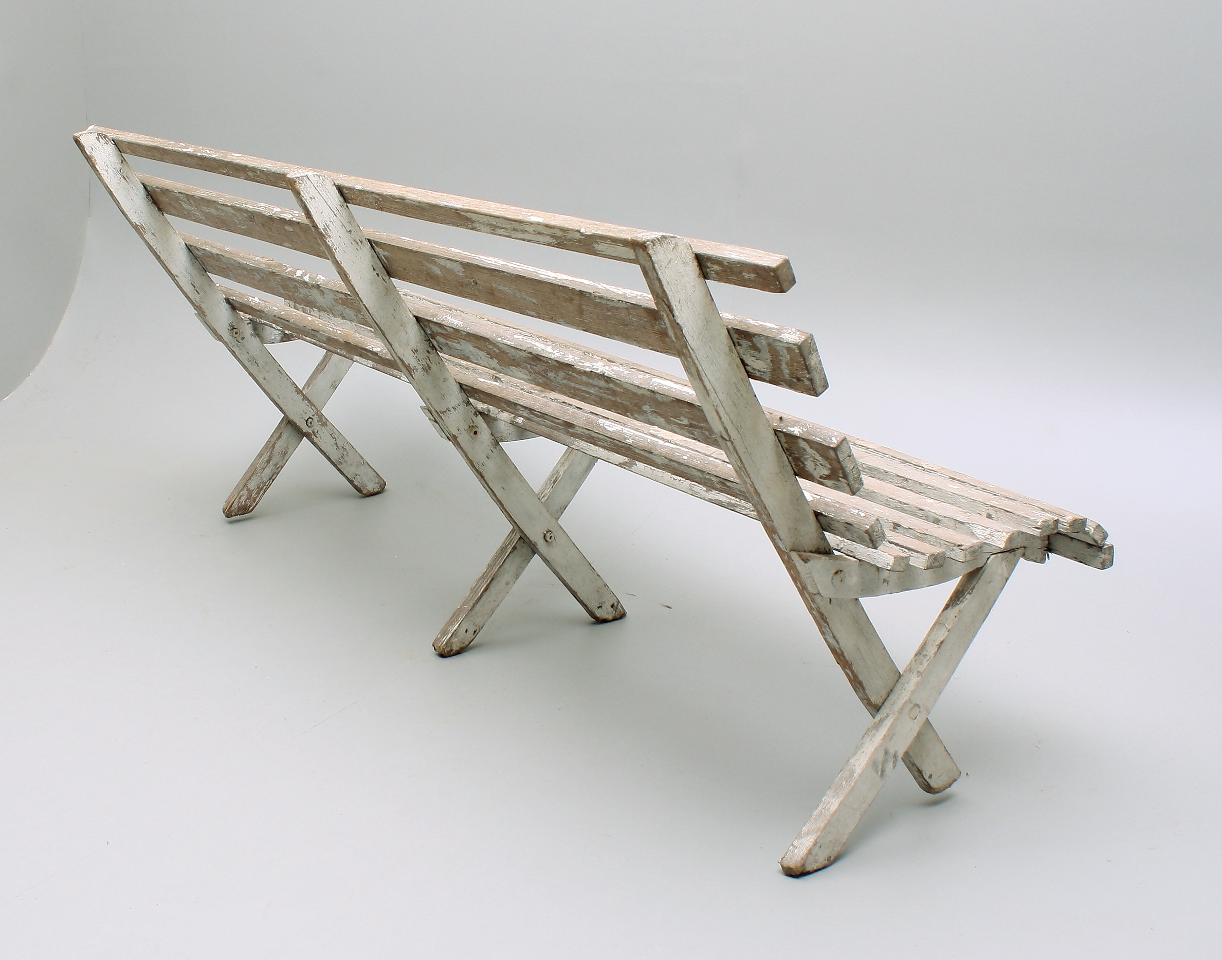 Trädgårdssoffa Trä TRÄDGÅRDSSOFFA, trä, ca 1900. Möbler Trädgårdsmöbler