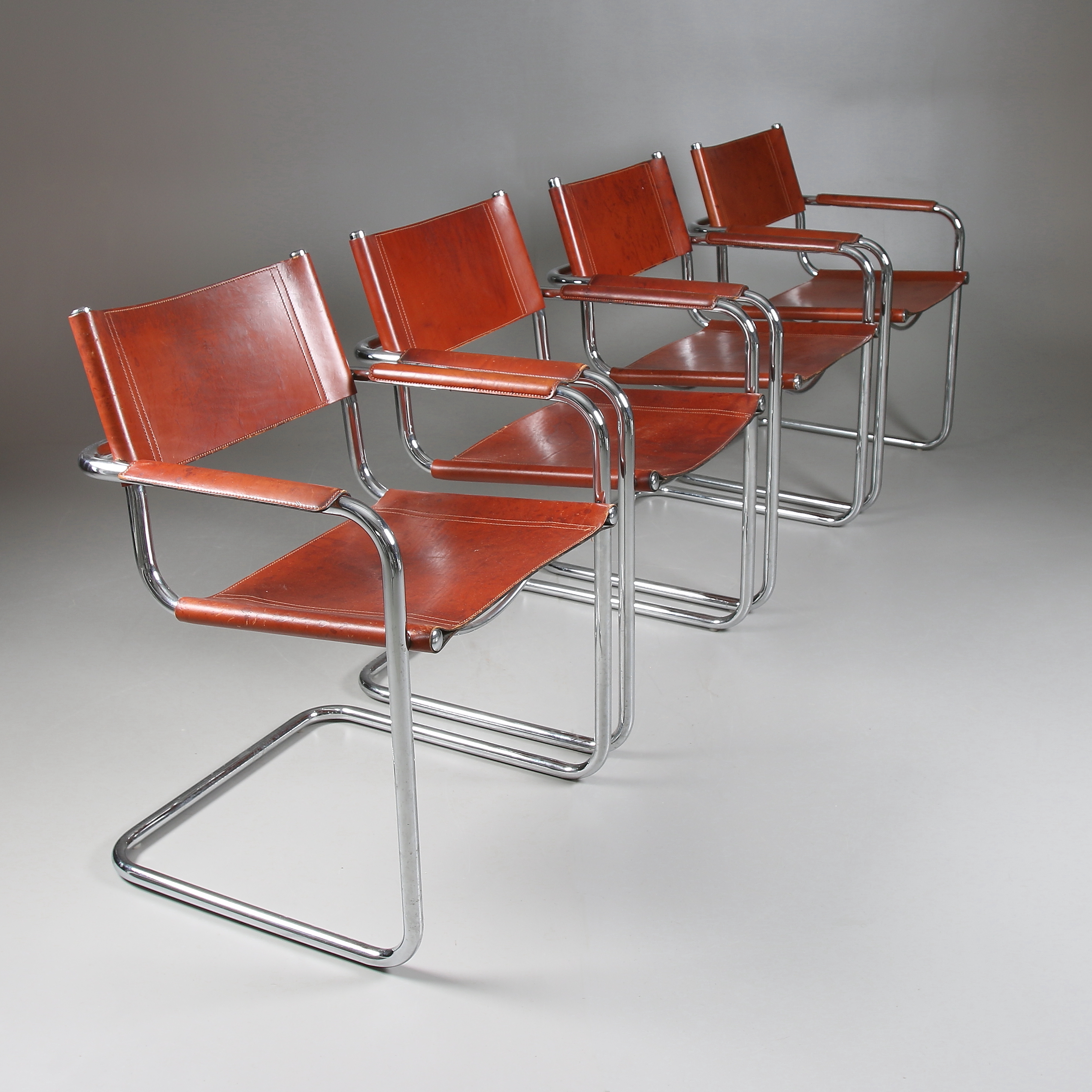 Bauhaus Stolar Begagnade Bilder för 144516. KARMSTOLAR, 4 st, Bauhaustyp, 1900talets första