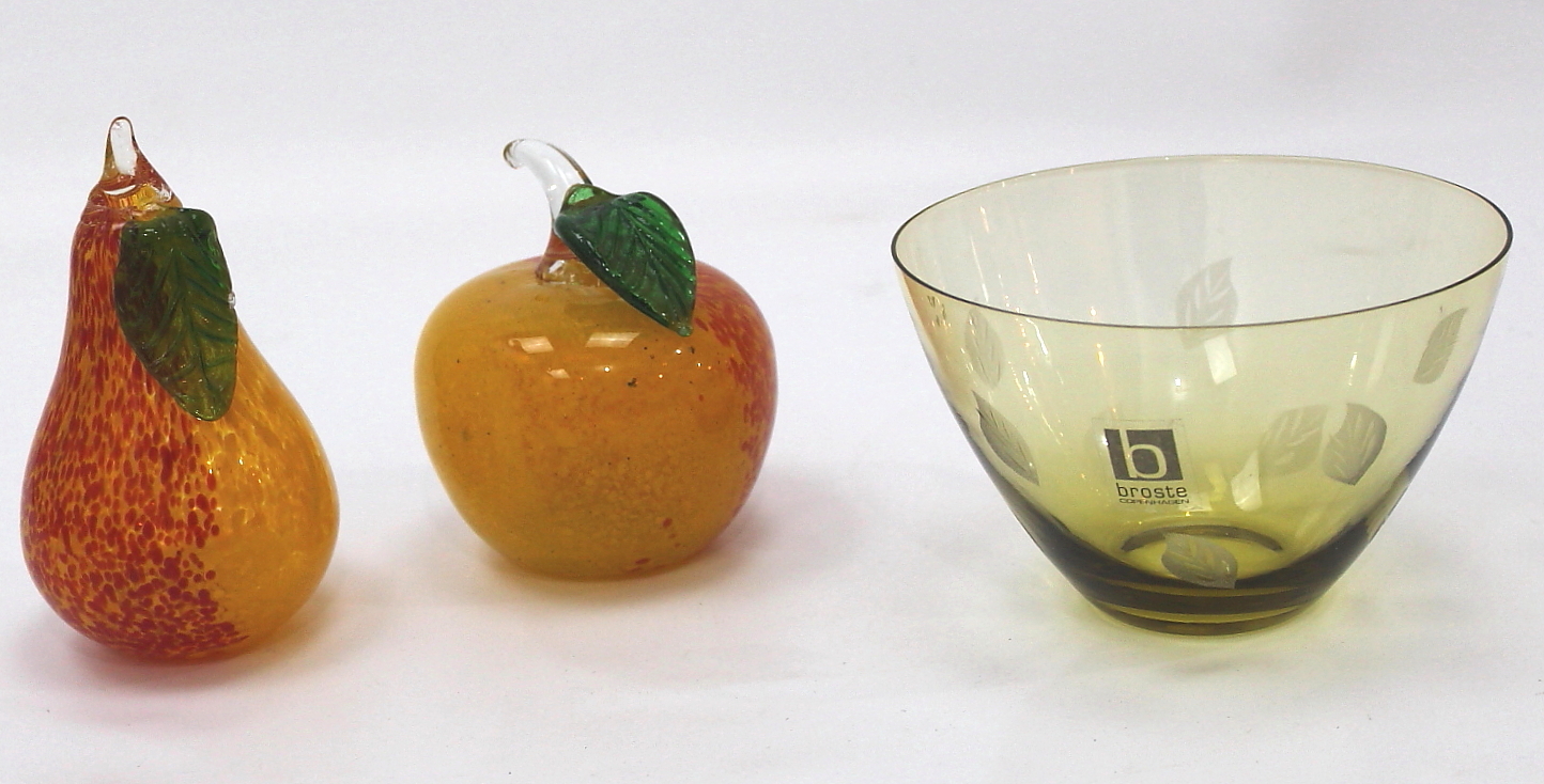 Glass and Ceramic Fruits apple and pear Figurines & Knick Knacks