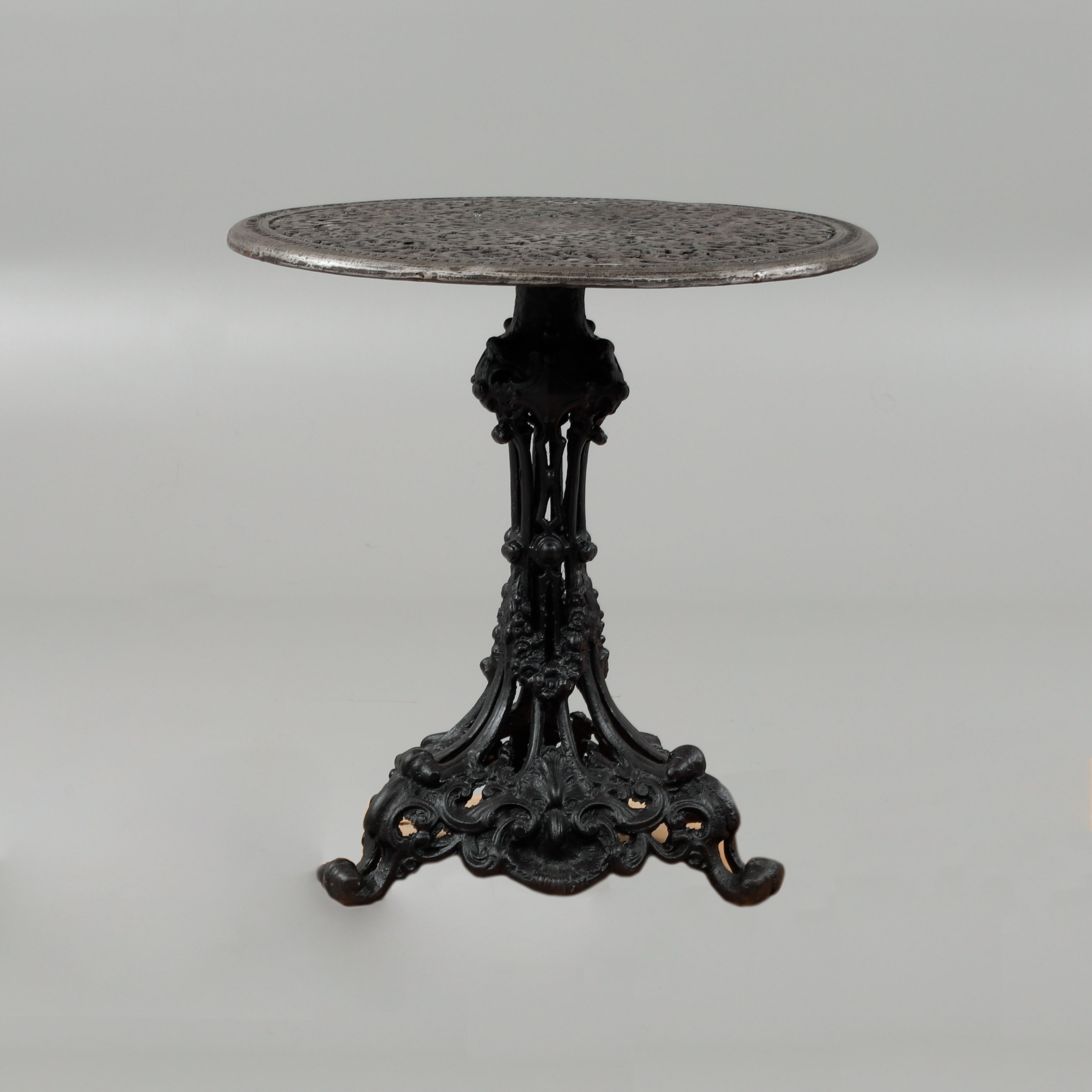 Images for 2217841. GARDEN TABLE, cast iron.