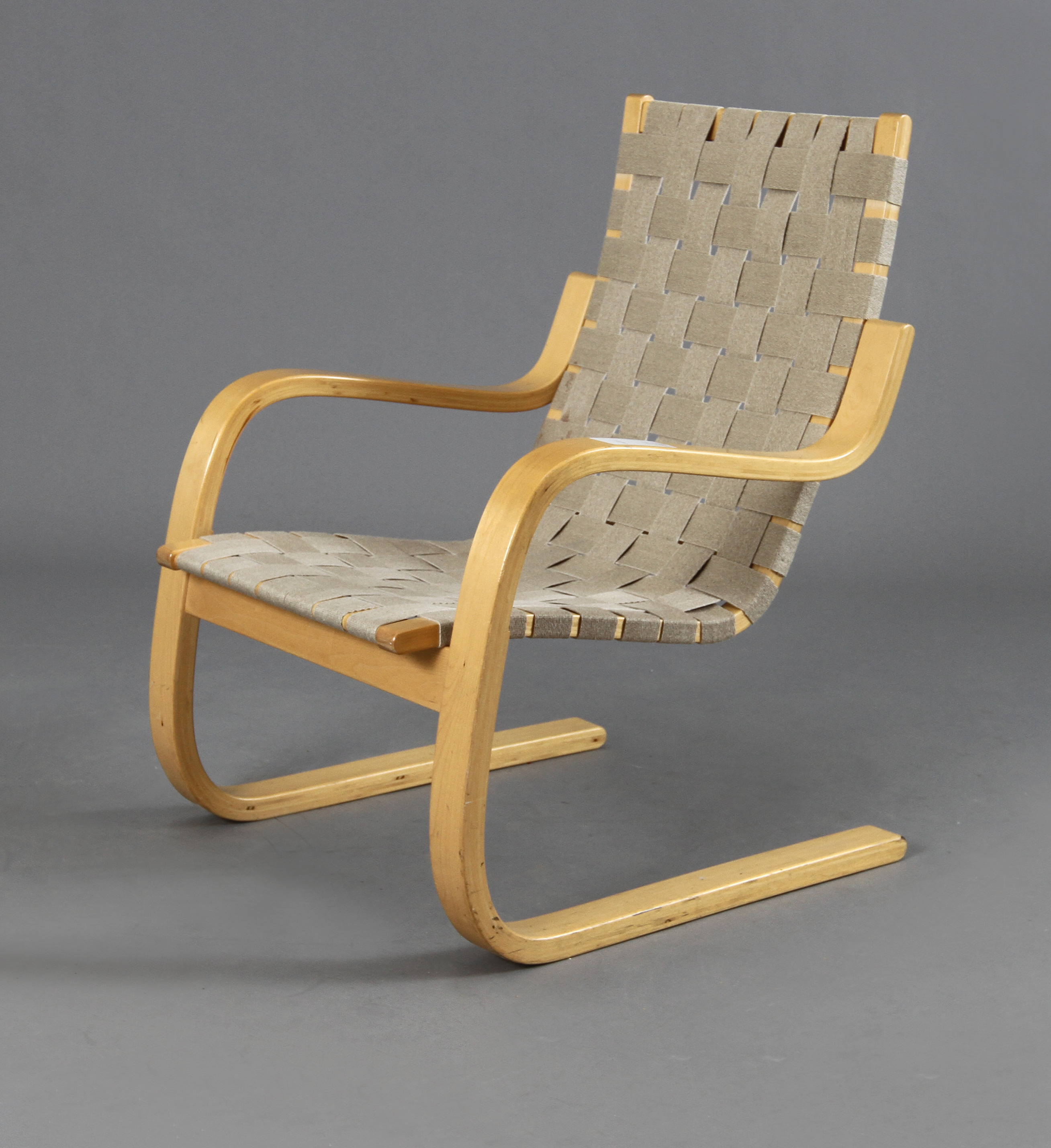 Alvar Aalto. Lænestol, Model Nr. 406. Artek. Møbler - Lænestole Og Stole - Auctionet