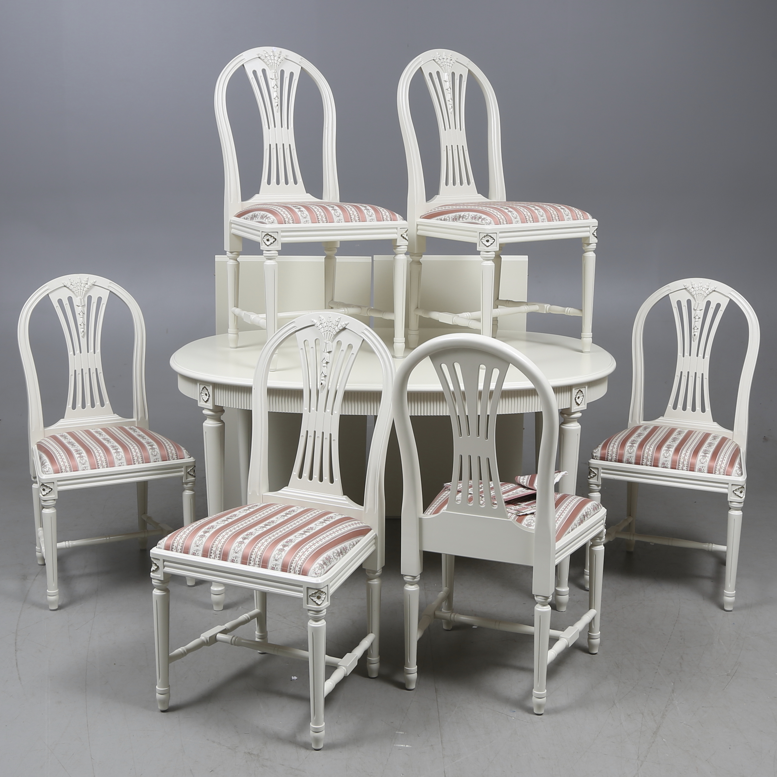 matsalsgrupp mio Dining Group, 7 Parts, Gustavian Style, "Tre Kronor", Mio, Late 20Th Century. Furniture - Dining Room Furniture - Auctionet