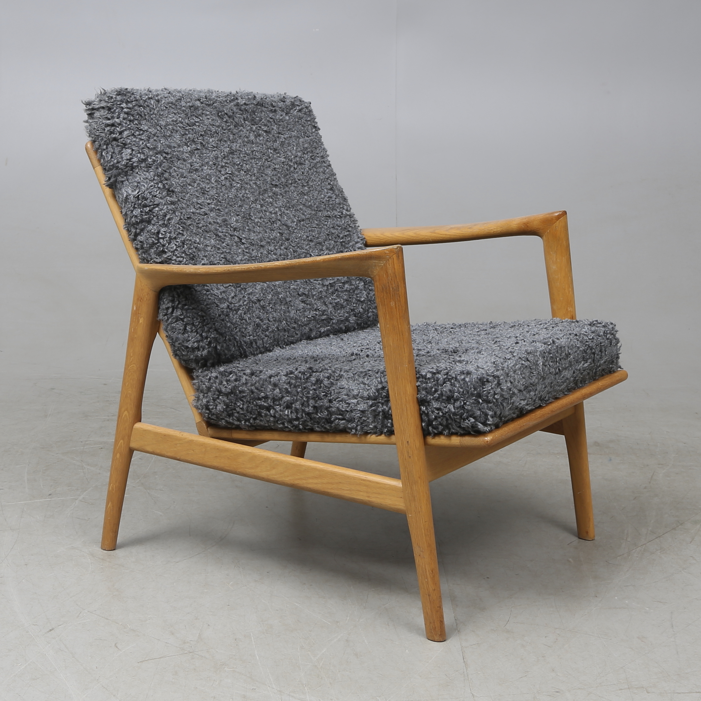 dansk fåtölj Fåtölj, Troligen Danmark, 1950/60-Tal. Möbler - Fåtöljer & Stolar - Auctionet