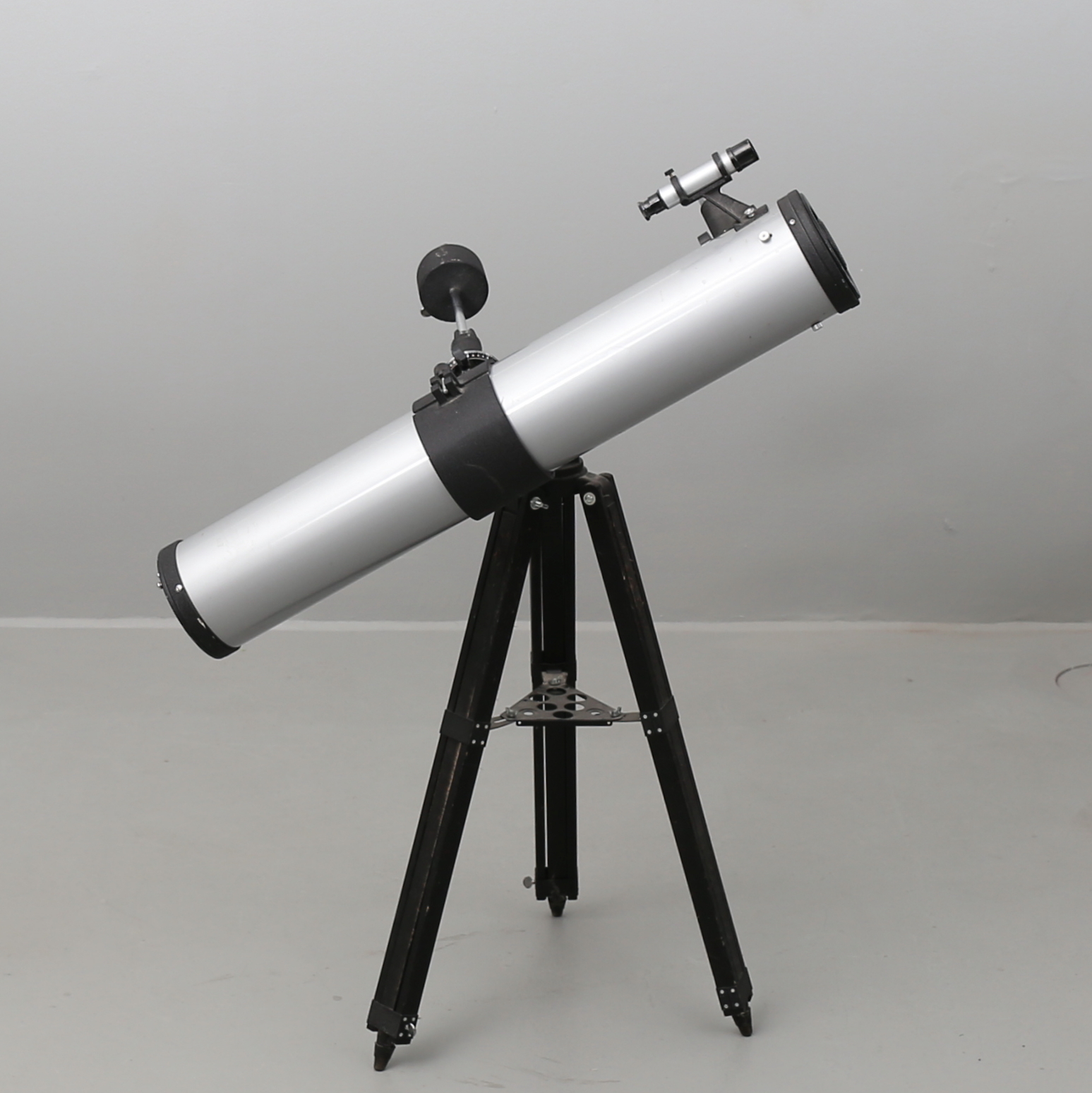 Images for 382783. TELESCOPE, Bresser Optik, reflector, on stand