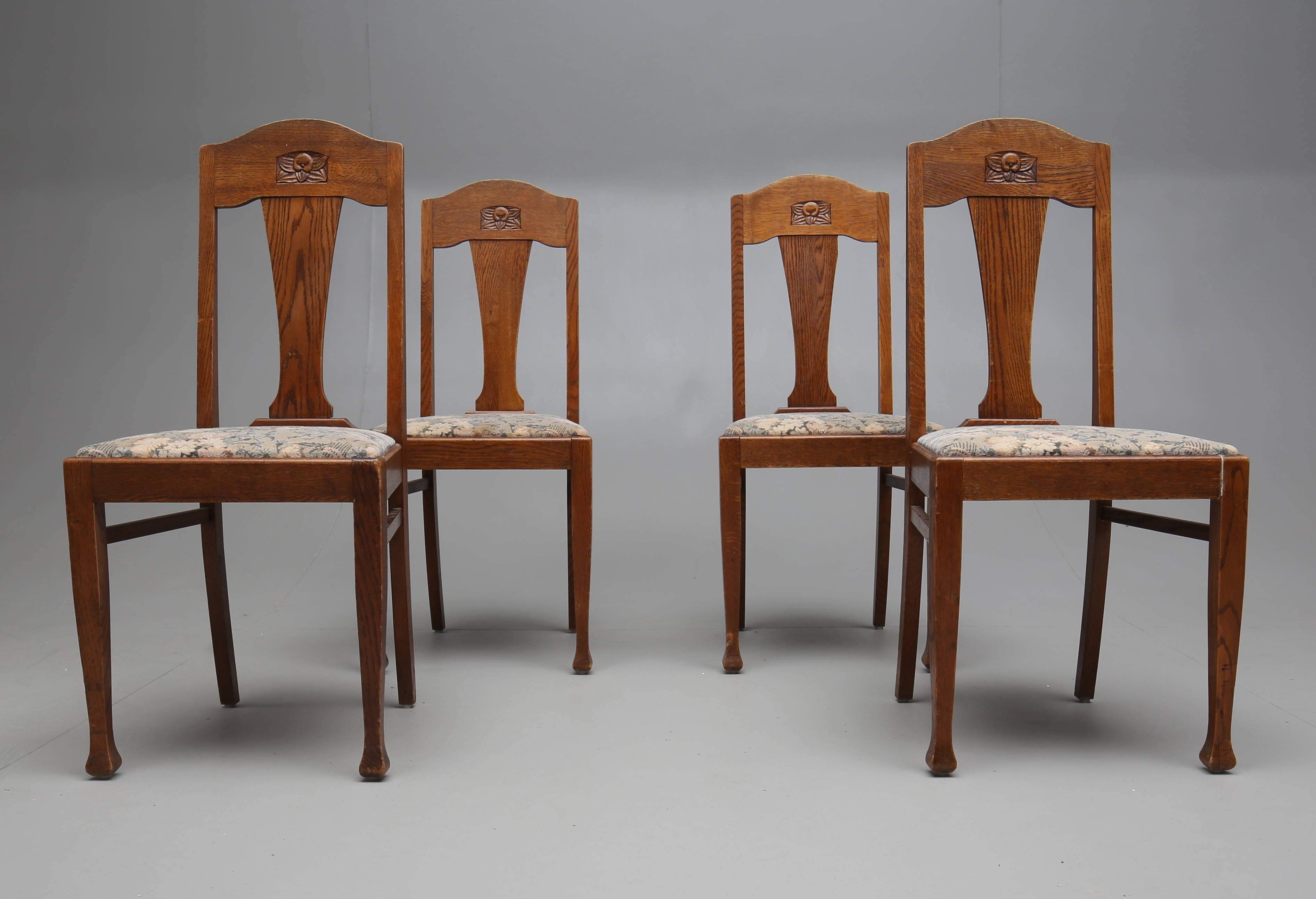 stol äpplet Stolar, 4 St, Ek, "Äpplet", Jugend, 1900-Talets Början. Möbler - Fåtöljer & Stolar - Auctionet