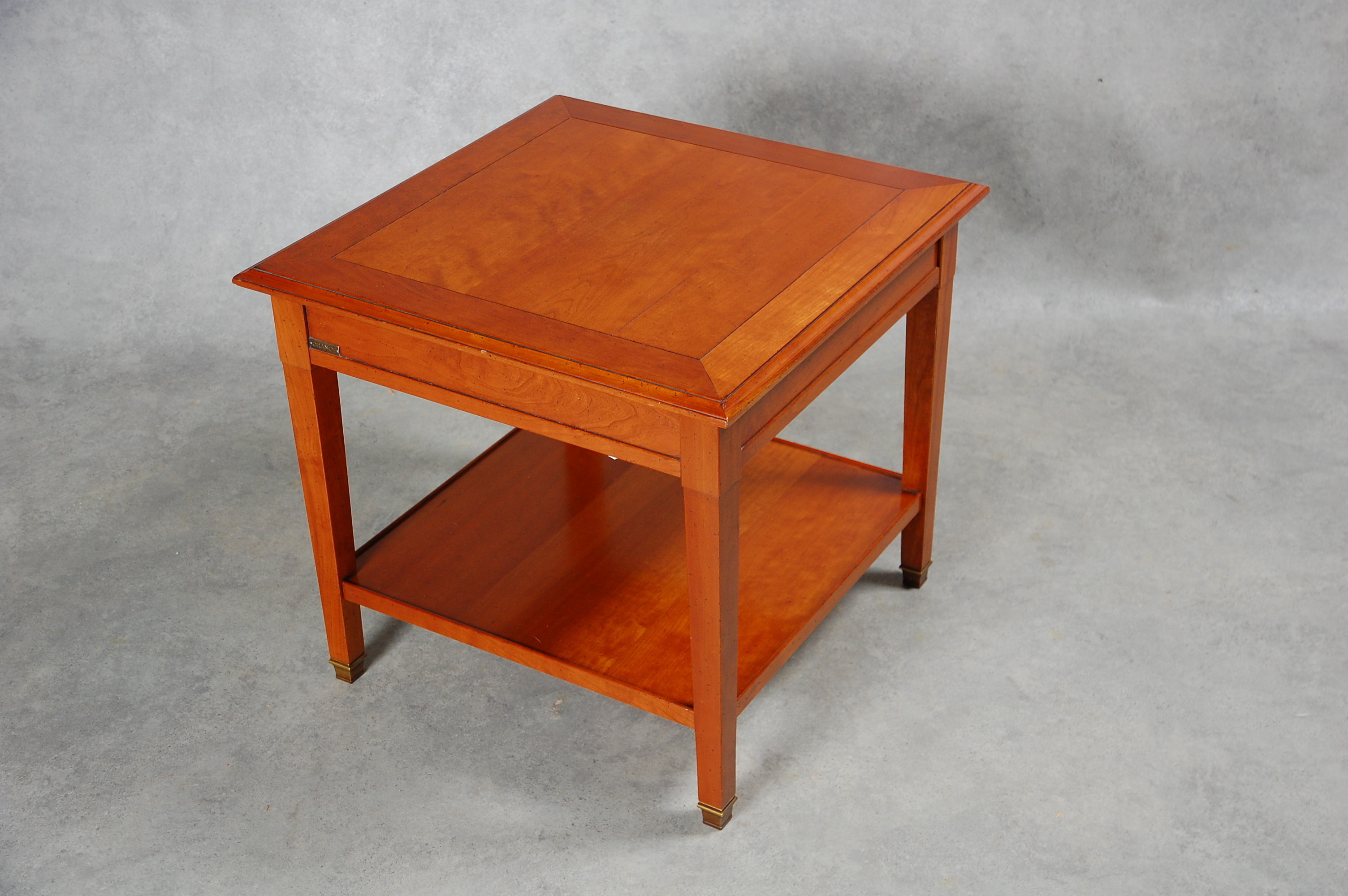 Grange Möbler LAMPBORD, Grange. Möbler Bord