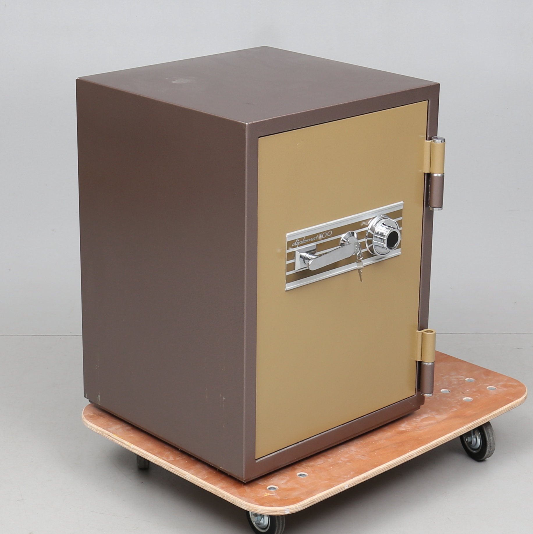Kassaskåp Diplomat Bilder för 673837. KASSASKÅP, Diplomat 100, 1900talets andra hälft