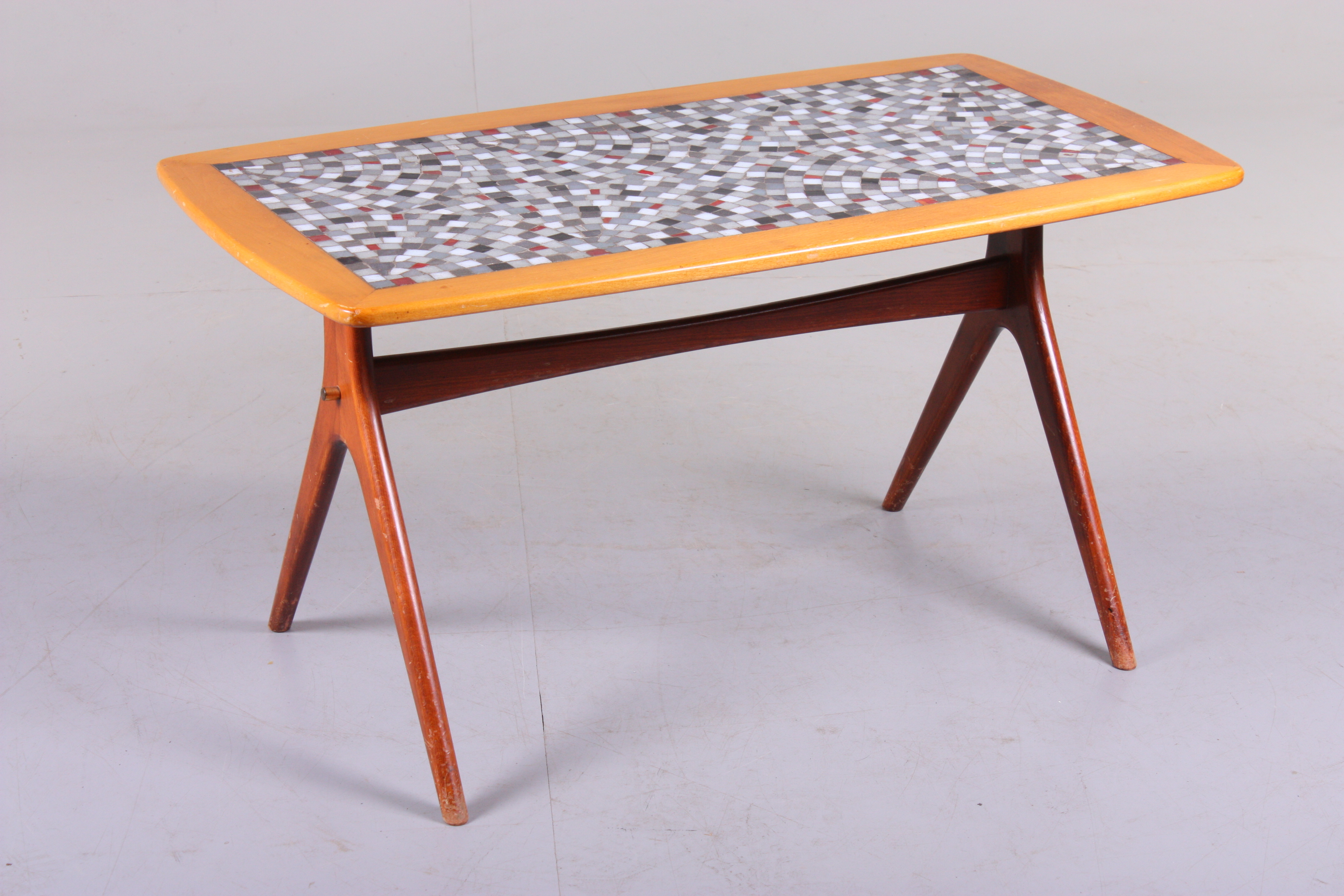 soffbord mosaik Soffbord, Mosaik, 1950/60-Tal. Möbler - Bord - Auctionet