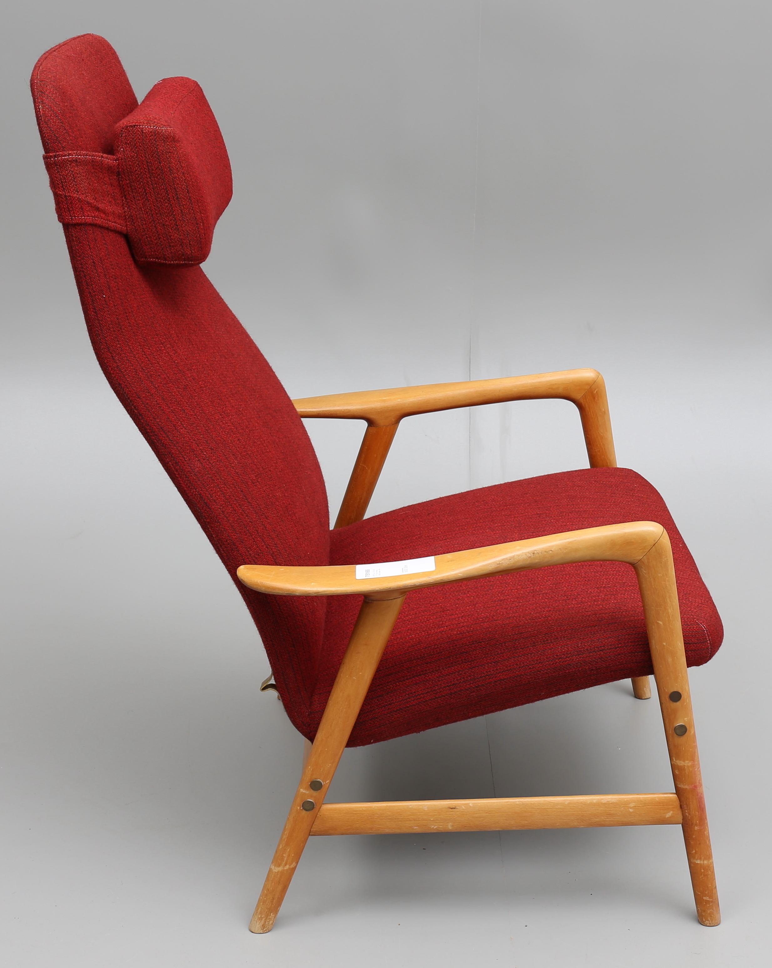 Bra Fåtölj Bilder för 75165. FÅTÖLJ, "STUDIO" Bra Bohag, 1900talets mitt.