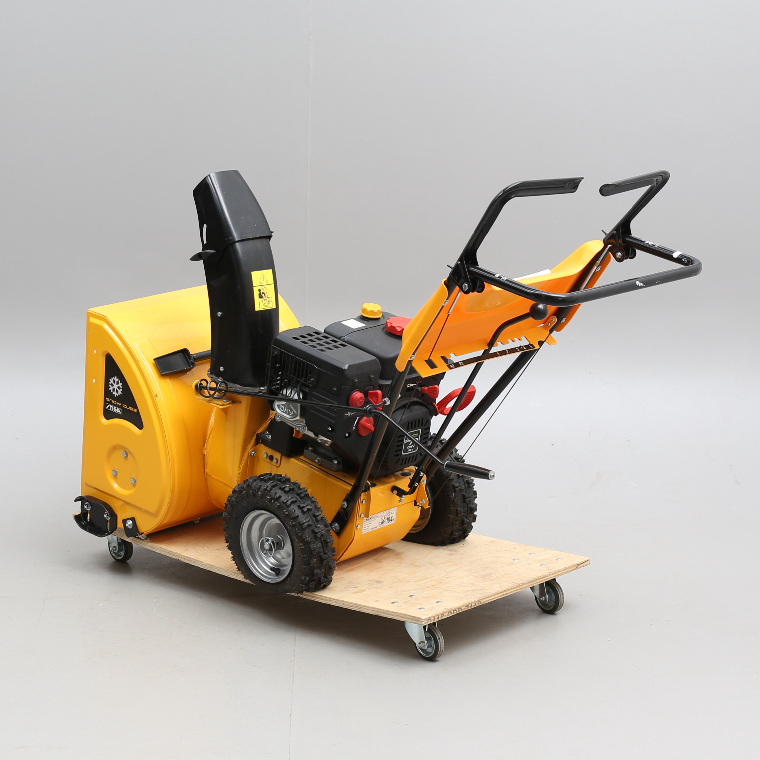 Images for 809815. SNOW BLOWER, STIGA type ST 601A Snow Cube, 2012