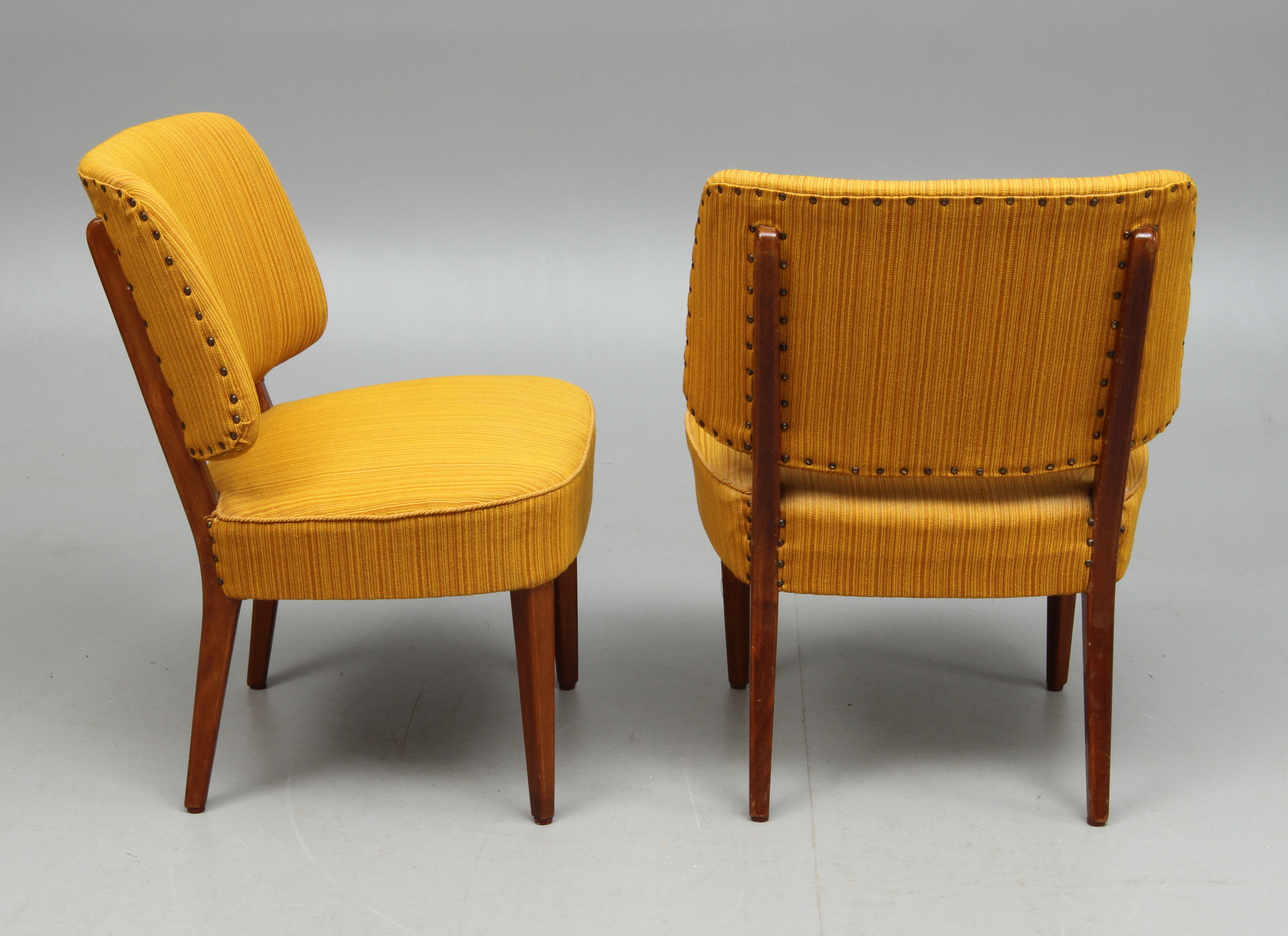 Stolar Fåtöljer Bilder för 82238. STOLAR/FÅTÖLJER, 1 par, 1950tal.