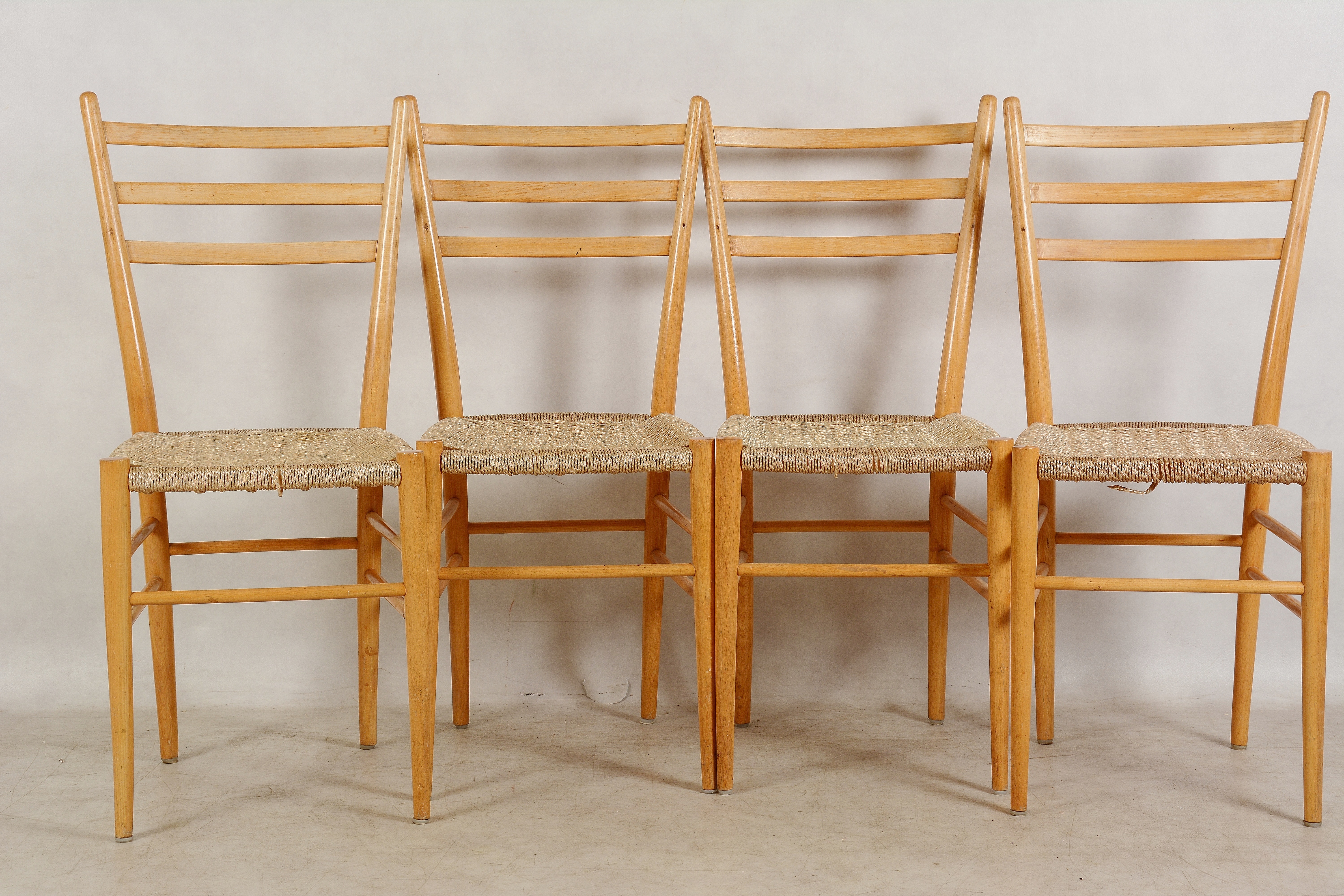 stol flätad sits Chairs, 4 Pcs, Wicker Seat, 1900S. Furniture - Armchairs & Chairs - Auctionet