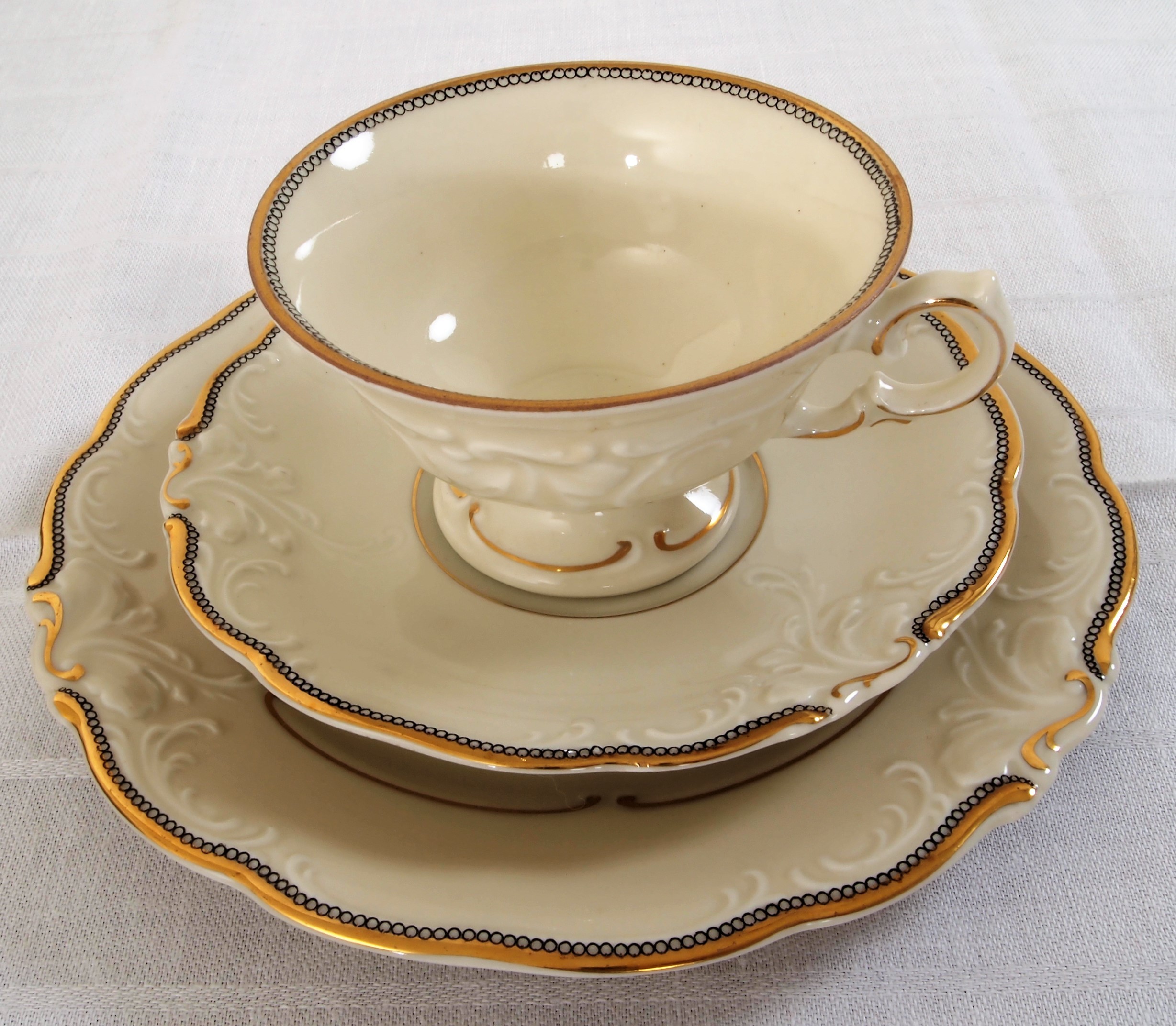 KAFFESERVIS, "FRIEDERIKE", KPM. Keramik & Porslin Europeiskt