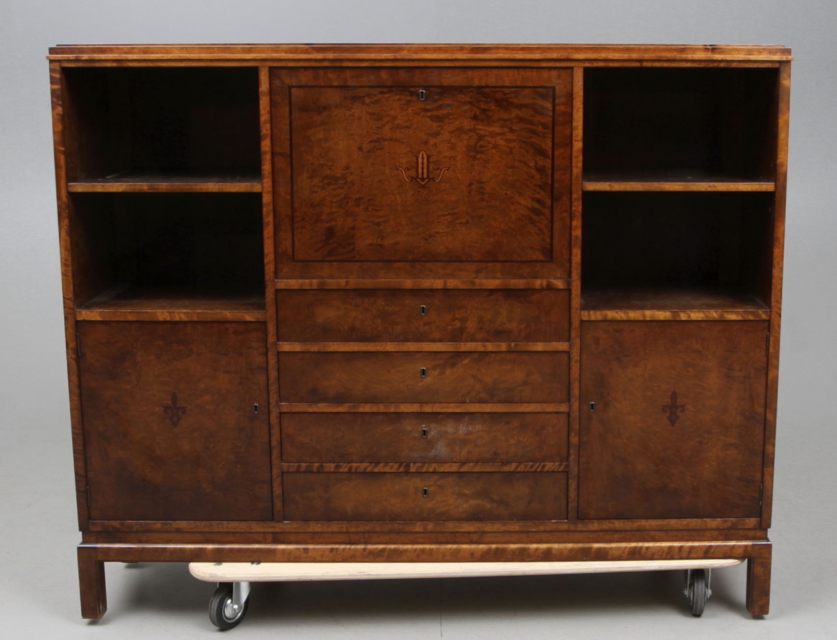 Skåp Hylla SKÅP/HYLLA, 192030tal. Möbler Skåp & Hyllor