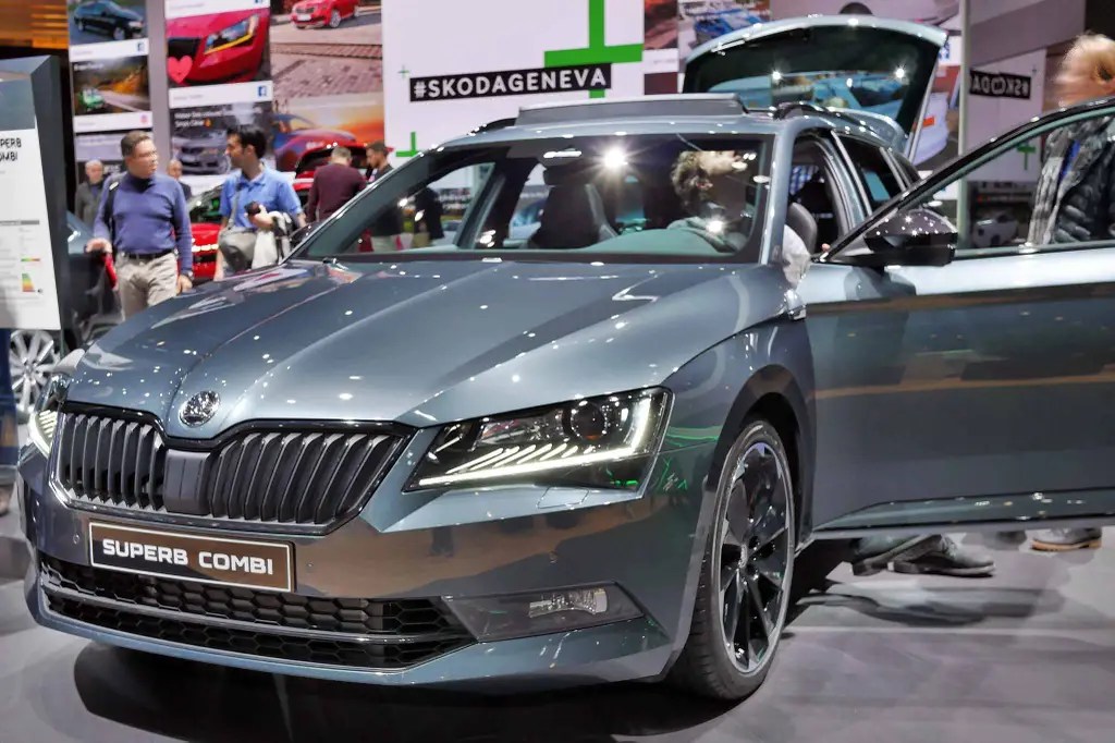 Skoda Superb Combi Sportline 2.0 TDI 190PS/140kW DSG7 2020