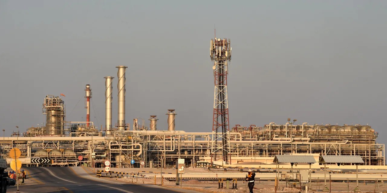 Here’s What a Mideast Conflict Did to Oil Stocks In the First Gulf War