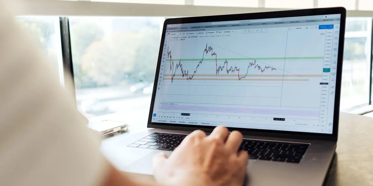 Franklin Templeton Scoops Up AdvisorEngine Barron's