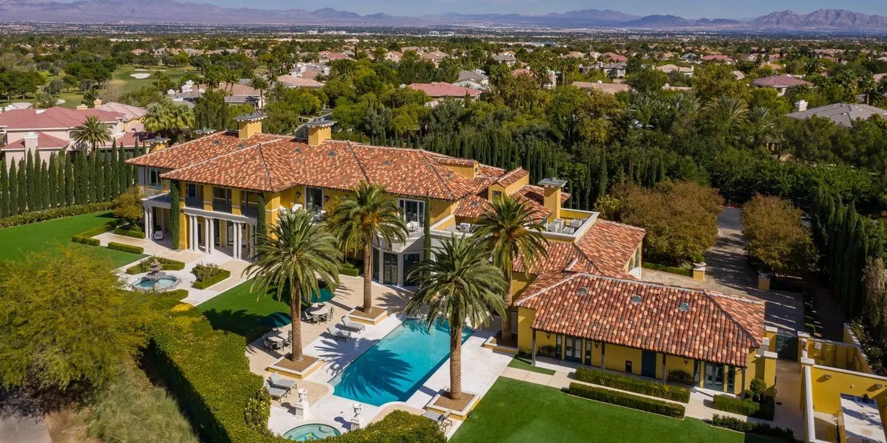 Steve Wynn’s Las Vegas Home Asks 25 Million Penta