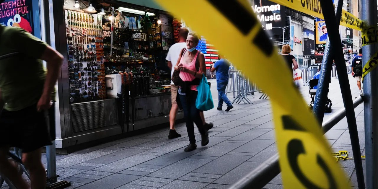 Dun & Bradstreet Raises 1.7 Billion, as Stock Gains 15.2 in IPO Debut