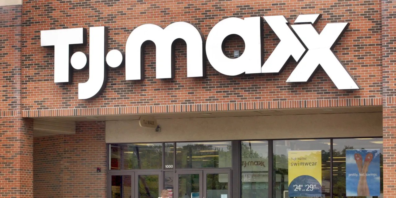 Ross Stores Reports Earnings This Week. Why One Analyst Just Upgraded