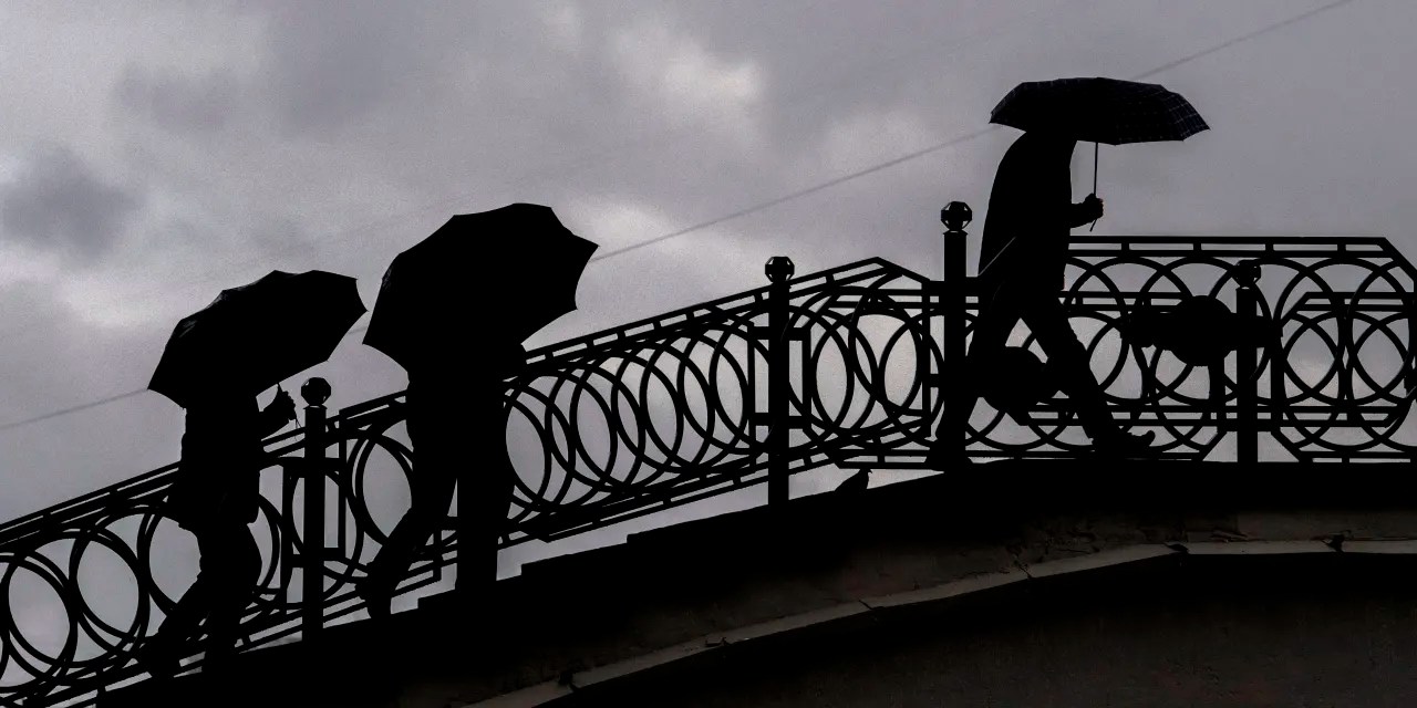 Why Is the Stock Market Tanking Today? Here’s What’s Going Wrong