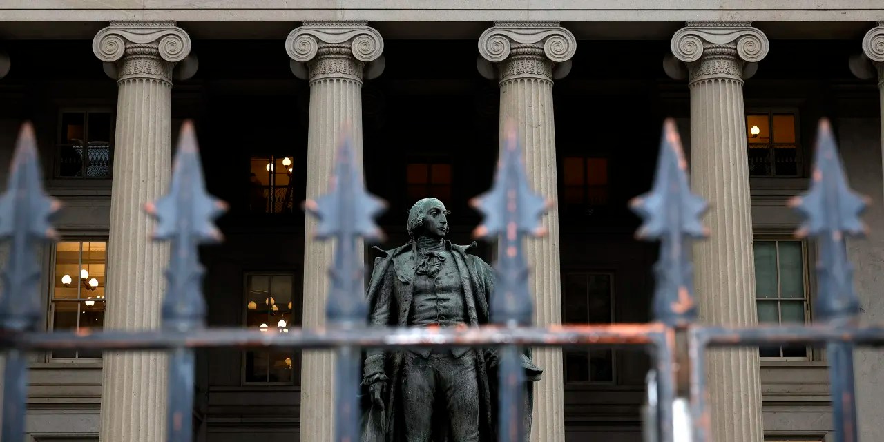 Treasury Bonds Headed for a 3rd Year of Losses. Why They're Less Risky