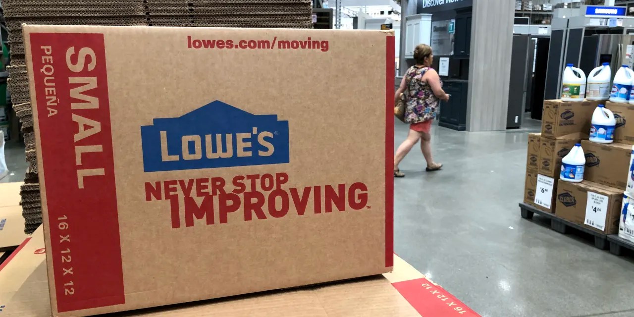 Home Depot and Lowe's Report Earnings Next Week. Here’s What to Expect