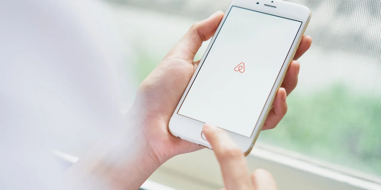 Airbnb Stock Is Surging on Strong Earnings. Analysts Are Cautious on