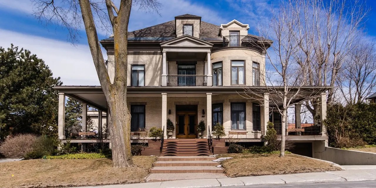 Quebec Premier Lists Historic Victorian Near Downtown Montreal for C5