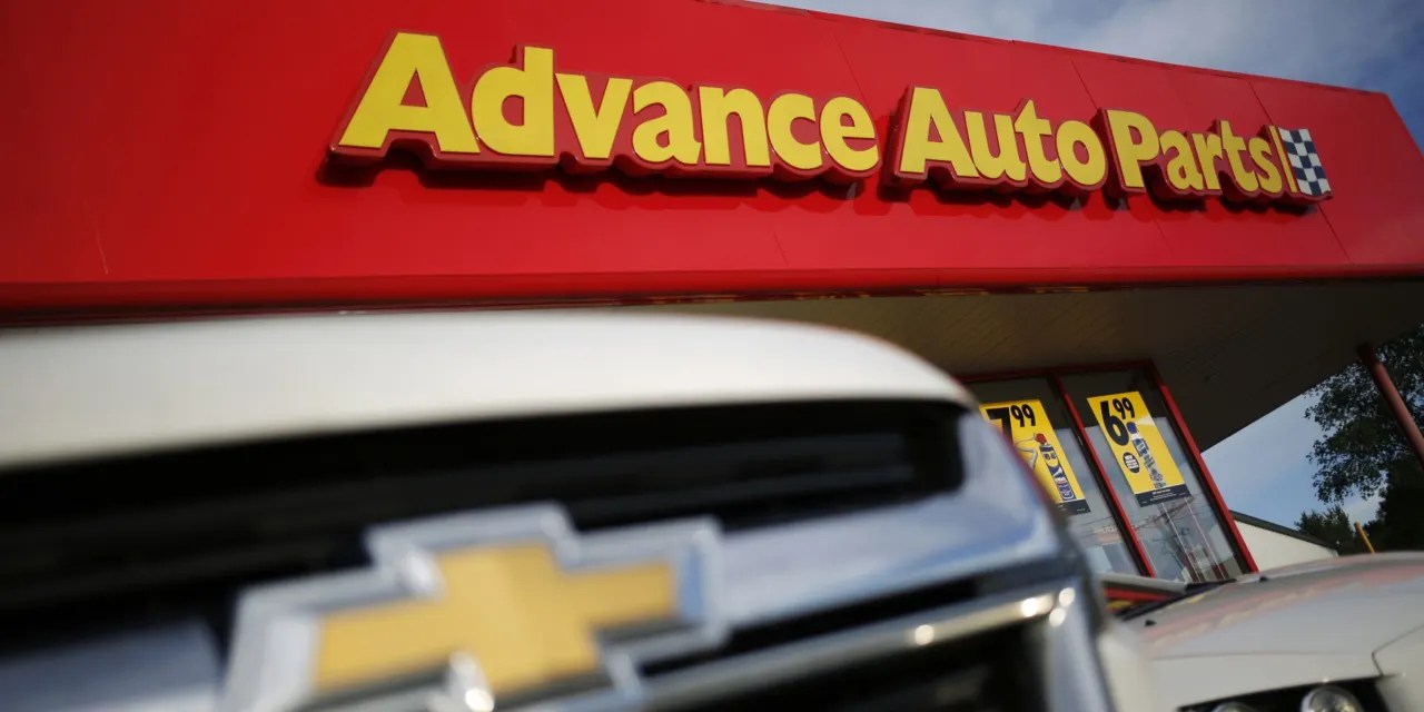 Advance Auto Parts Stock Falls After Earnings. Revenue Guidance Raised