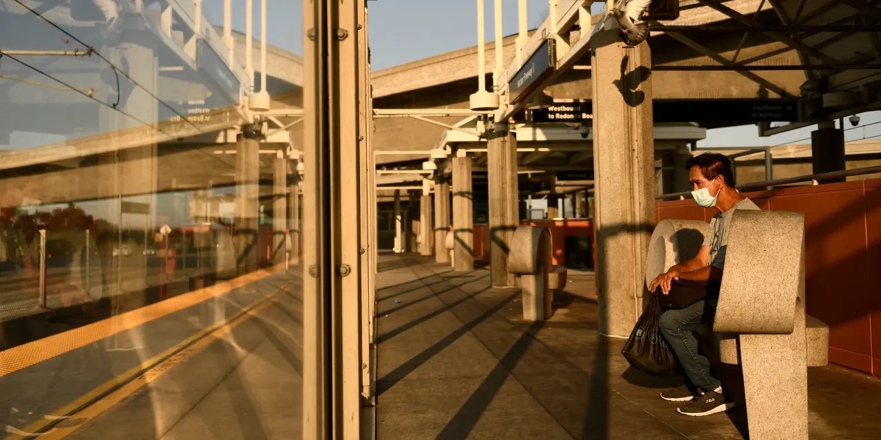 Covid Cases Are Rising. Why This Wave May Be Different. Barron's