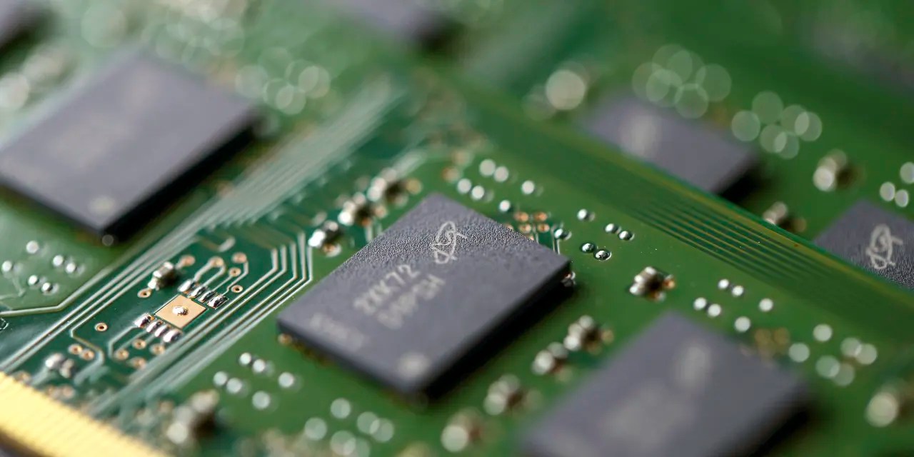 Micron Technology Stock Can Fall Even More, Says Analyst Barron's