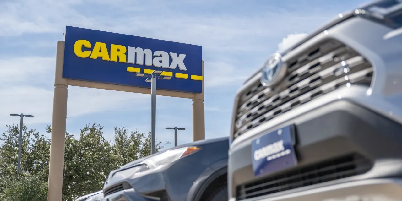 CarMax Stock Drops as Analyst Says Auto Loan Delinquencies Are Spiking