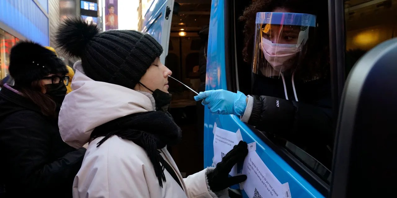 U.S. Covid Cases Are Still Rising. When Will Omicron Peak? Barron's