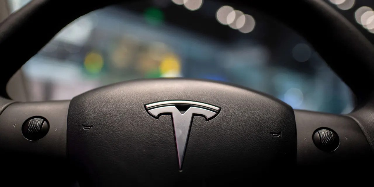 If Tesla Stock Doesn't Hold This Level, the Shares Could