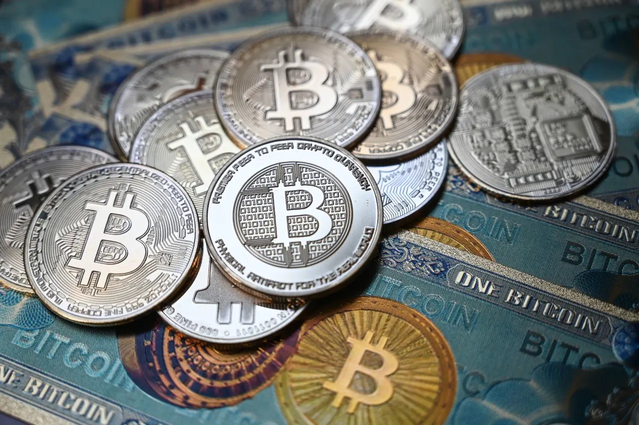 Bitcoin Prices Fall. Why Cryptos Could Be In For A Bumpy Week. | Barron's