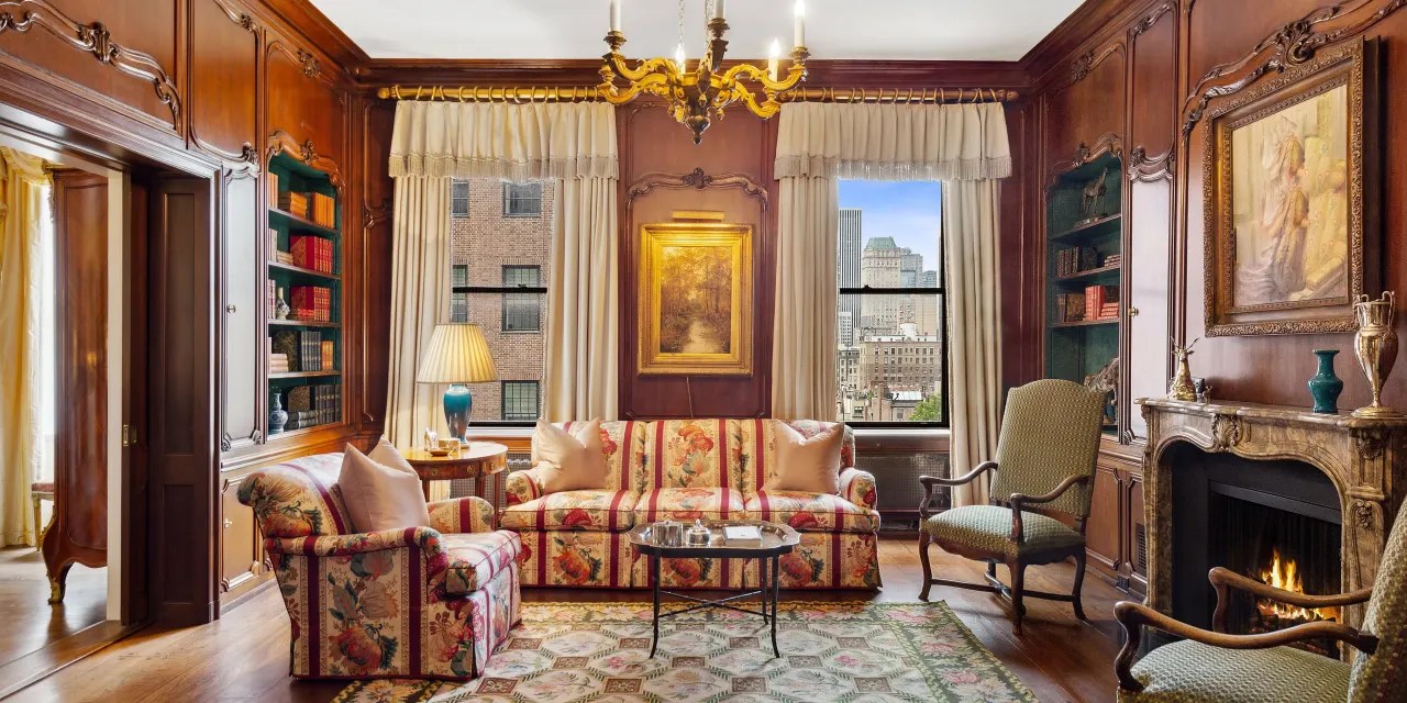 Lavish Duplex in Historic New York City Building With Kennedy and