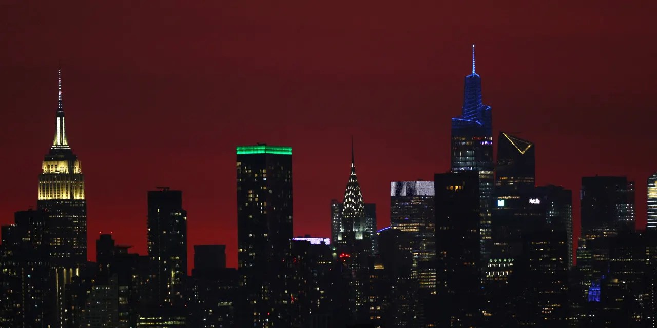 No More New York People Are Trying to Flee the Empire State for Warmer