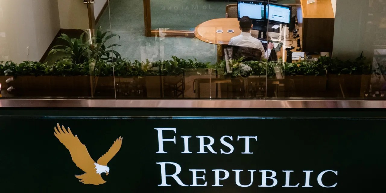 Merrill Lynch Loses 2B Team to First Republic Barron's