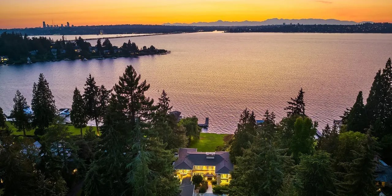 Modern Waterfront SeattleArea Mansion Lists for 43 Million—Among the
