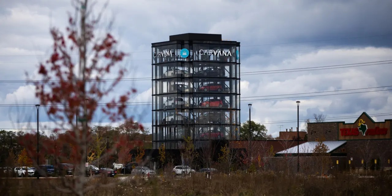 Carvana Stock Downgraded After a 97 Drop. Why Analysts Waited. Barron's