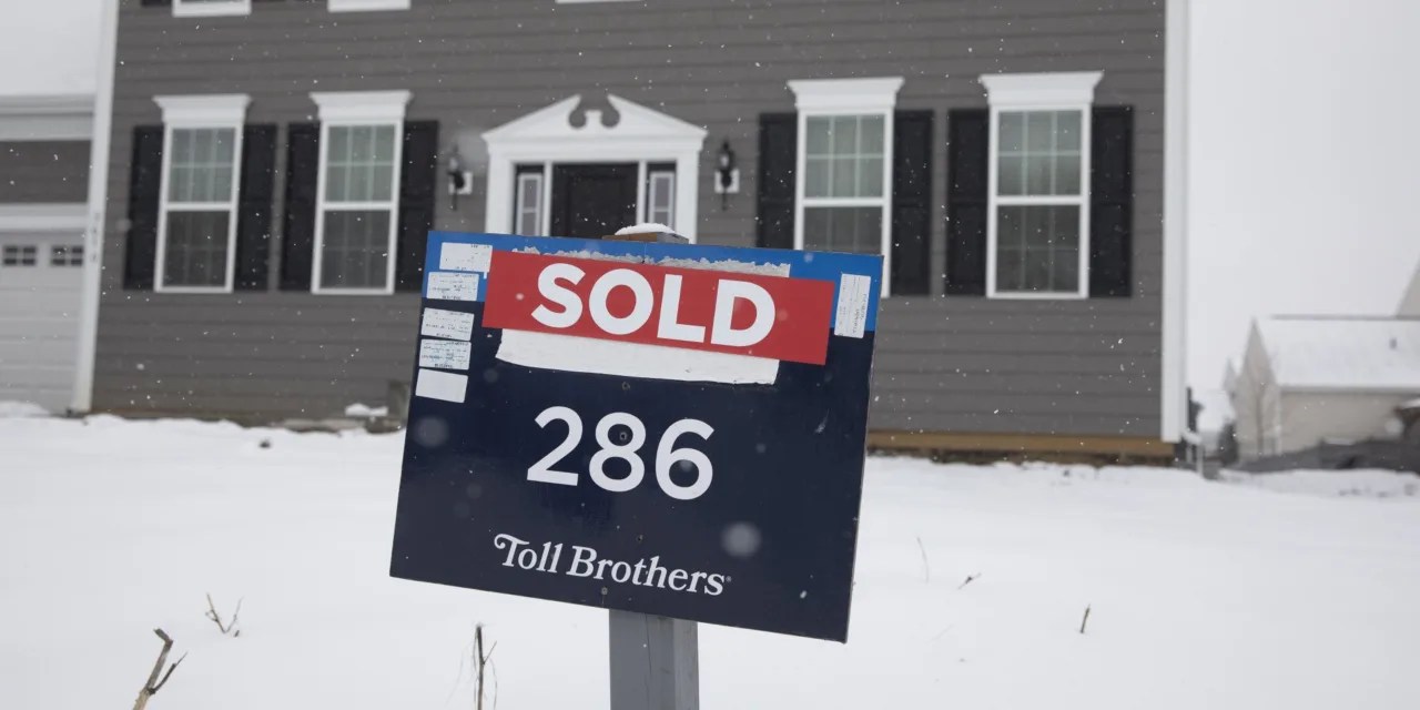 Buy Toll Brothers Stock. Shares of the Top Luxury Home Builder Look